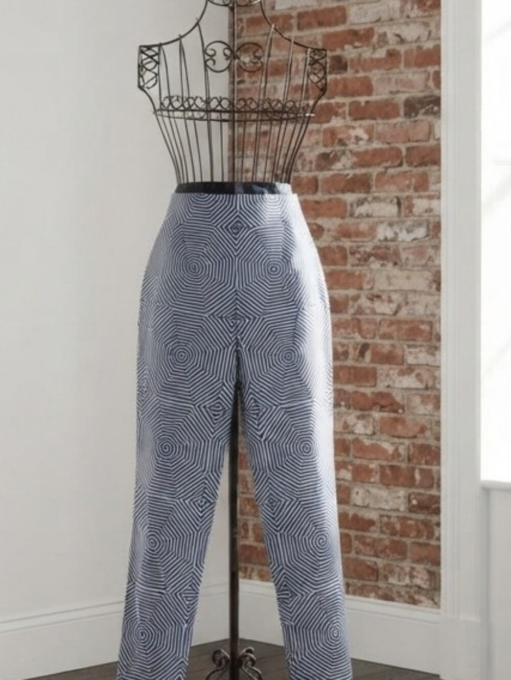 Akris Punto Navy & White Geometric Wide-Leg Pants